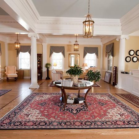 University Of Virginia Inn At Darden Шарлотсвил Интериор снимка