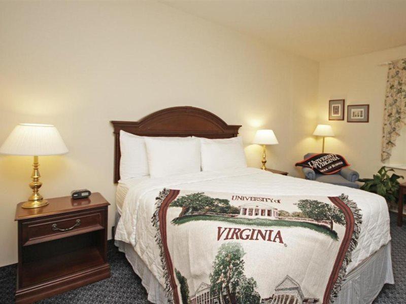 University Of Virginia Inn At Darden Шарлотсвил Екстериор снимка