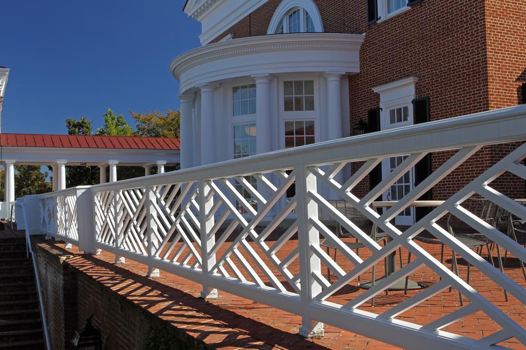 University Of Virginia Inn At Darden Шарлотсвил Екстериор снимка