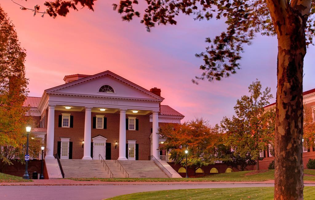 University Of Virginia Inn At Darden Шарлотсвил Екстериор снимка